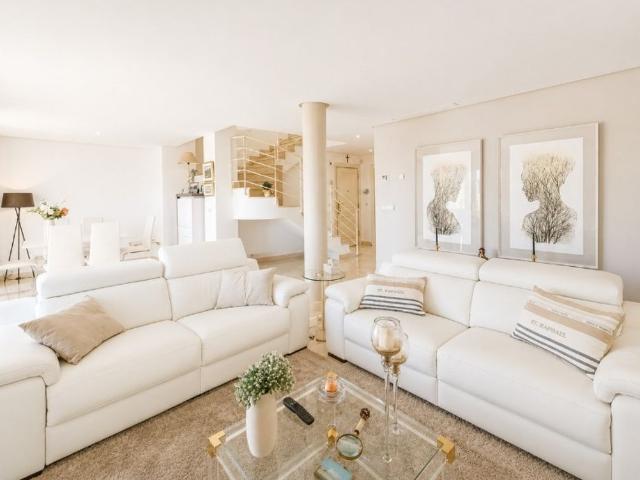 Piso exclusivo en venta en Nueva Andalucia centro, Marbella, Málaga, Andalucía