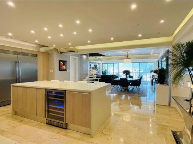 Piso exclusivo en venta en Nueva Caracas, Distrito Capital