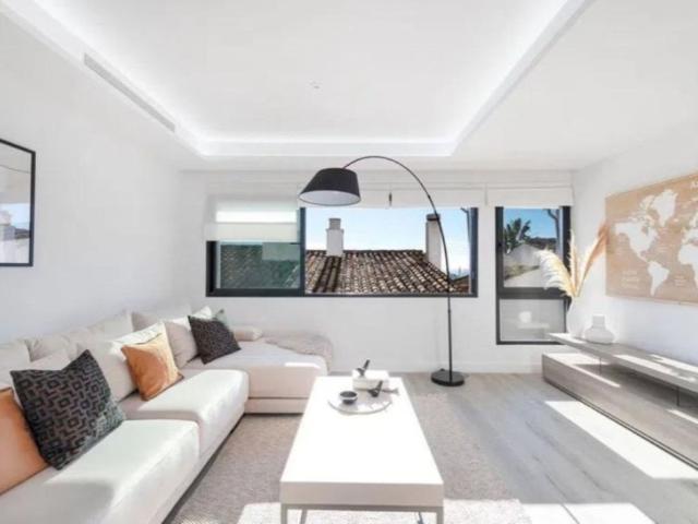 Piso exclusivo en venta en Puerto Banus, Marbella, Andalucía