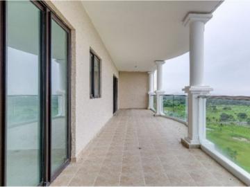 Piso exclusivo en venta en San Carlos, Panamá 129270 LuxuryEstate. Com