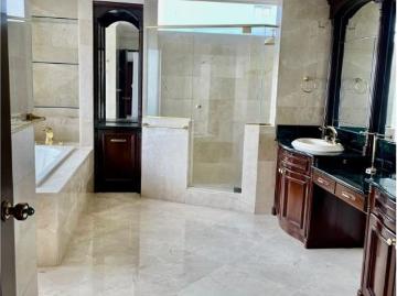 Piso exclusivo en venta en San Francisco, Panamá 130036 LuxuryEstate. Com