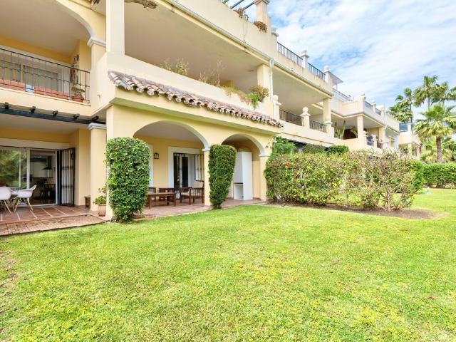Piso exclusivo en alquiler en Benahavís, España