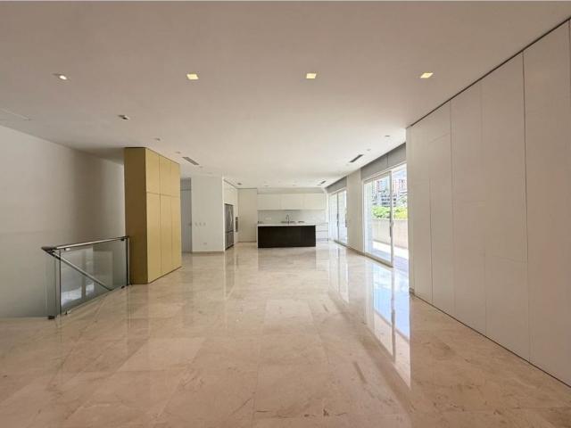 Piso de alto standing en venta en Nueva Caracas, Venezuela