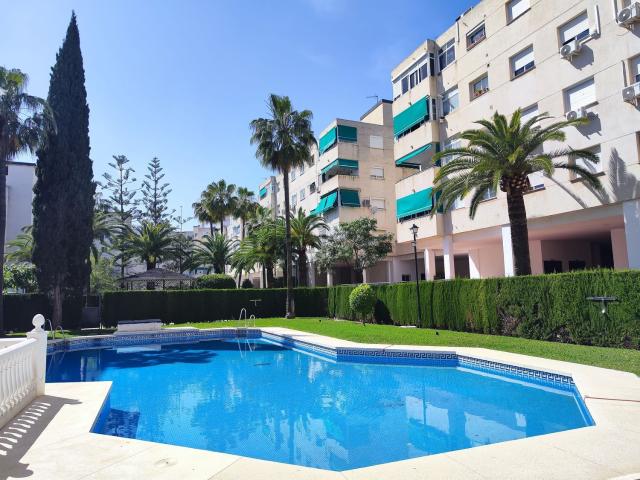 Piso, El Consul El Romeral, Málaga