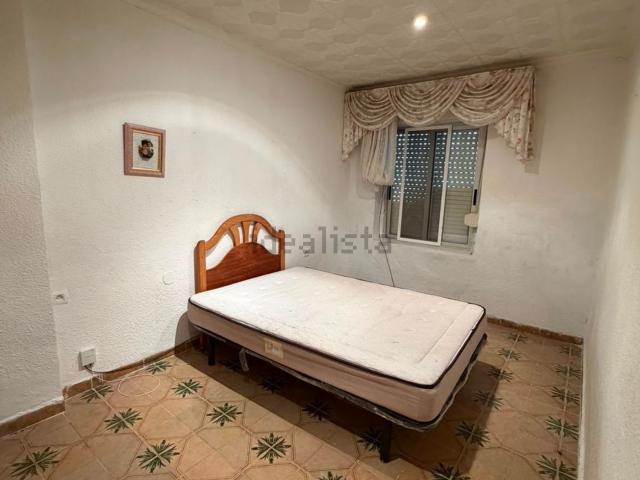 Piso, Elda