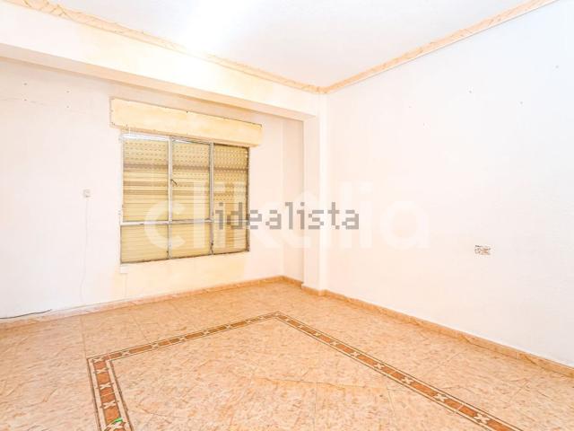 Piso, Elda