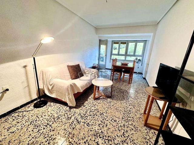 Piso, Elda