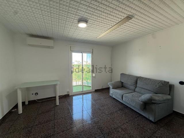 Piso, Elda