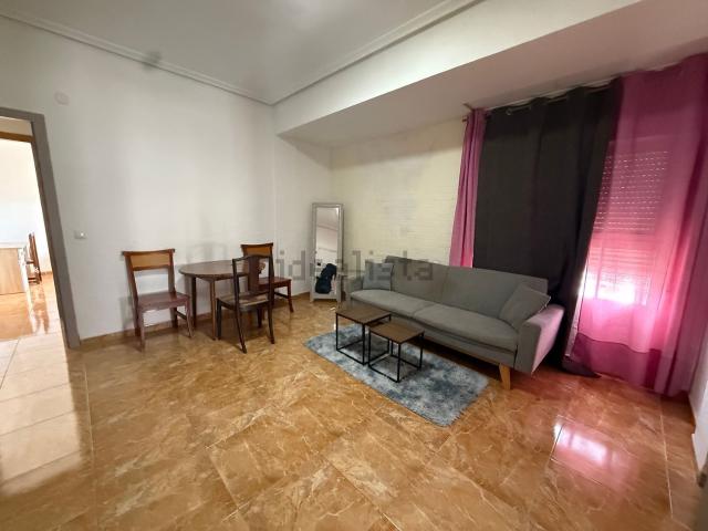 Piso, Elda