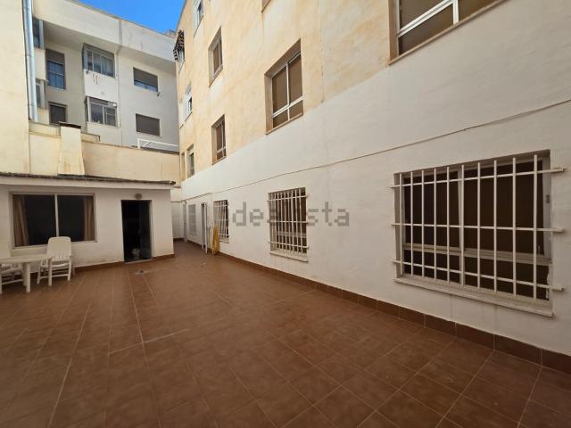 Piso, Elda