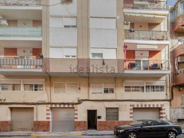 Piso, Elda