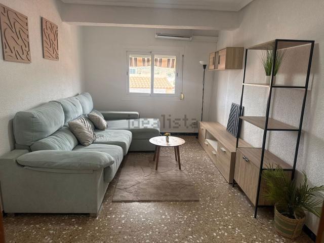 Piso, Elda