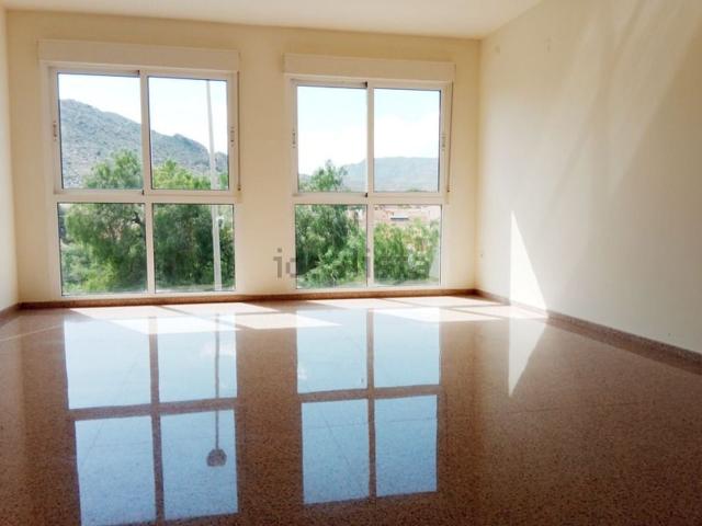 Piso, Elda