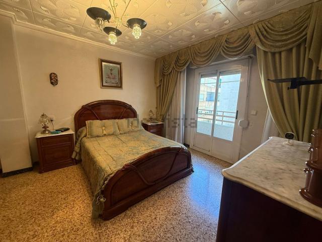 Piso, Elda