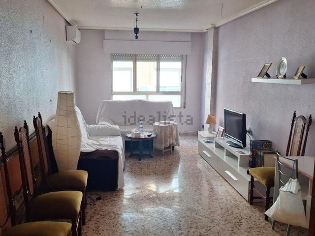 Piso, Elda