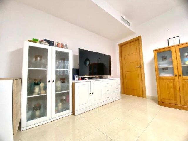 PISO ELEGANTE, ACOGEDOR Y EN ESTADO IMPECABLE EN CENTRO DE MALAGA
