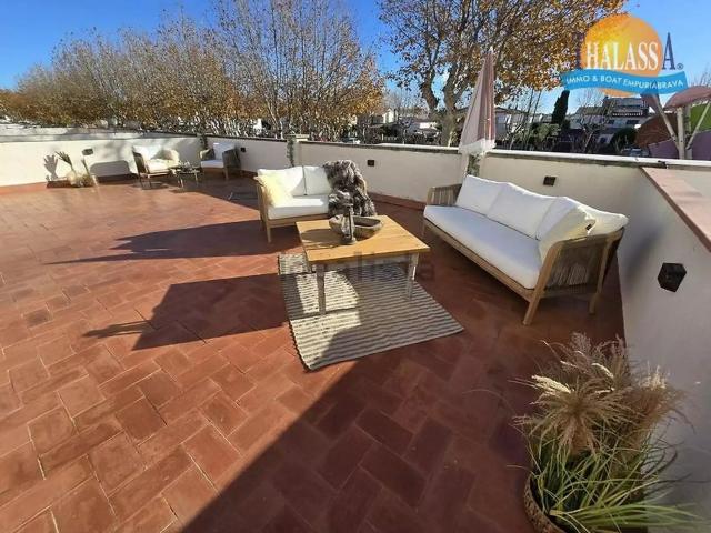 Piso, Empuriabrava
