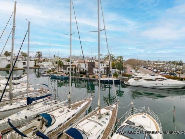 Piso, Empuriabrava