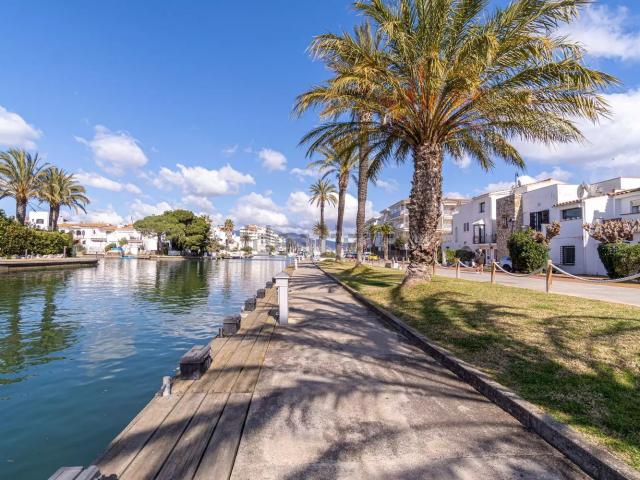 Piso, Empuriabrava