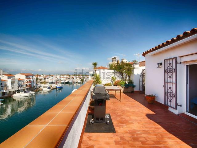 Piso, Empuriabrava