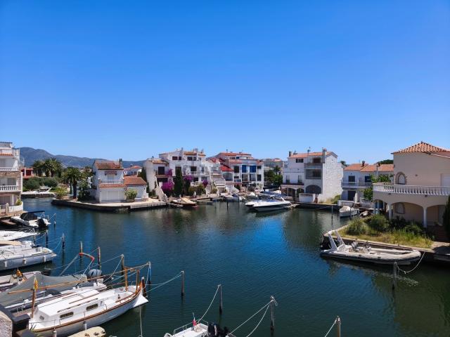 Piso, Empuriabrava