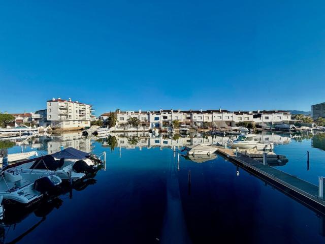 Piso, Empuriabrava