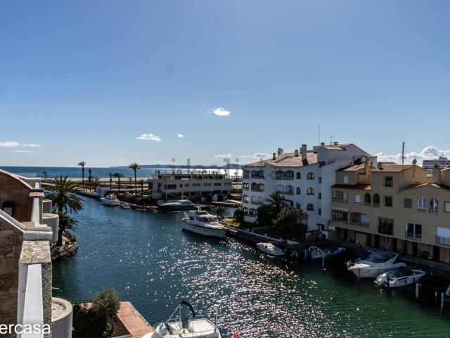 Piso, Empuriabrava