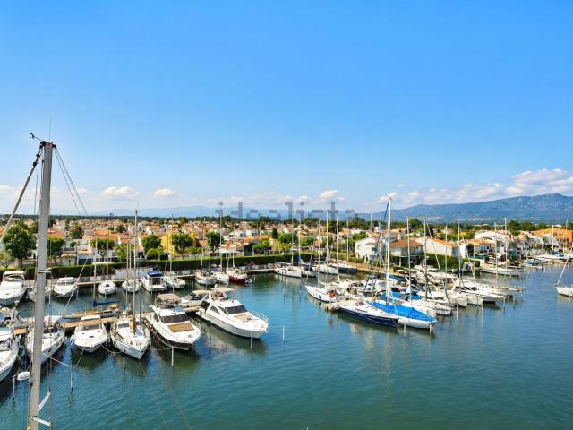 Piso, Empuriabrava