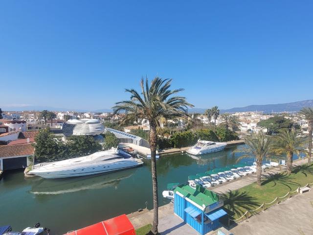 Piso, Empuriabrava