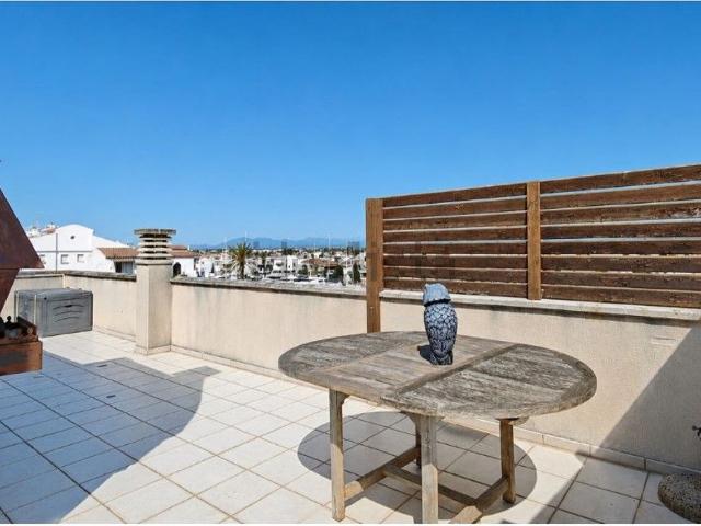 Piso, Empuriabrava