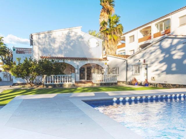 Piso, Empuriabrava