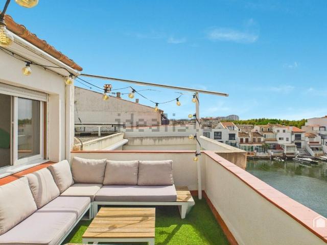 Piso, Empuriabrava