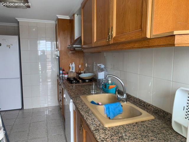 PISO EN MUY BUENA UBICACIÓN Y BUENA FINCA, A 5 MINUTOS DE LAS UNIVERSIDADES, PARA ESTUDIANTES