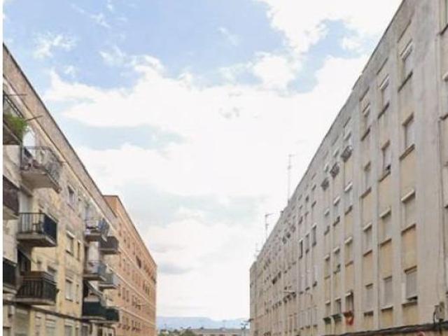 PISO EN MANLLEU