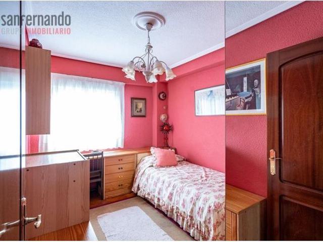 Piso en Marqués de la Hermida con trastero. Garaje opcional por 13.000. €
