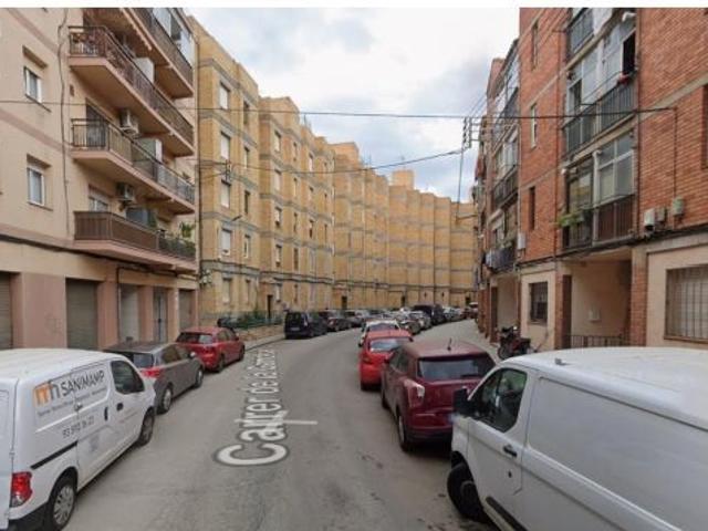 PISO EN MATARO