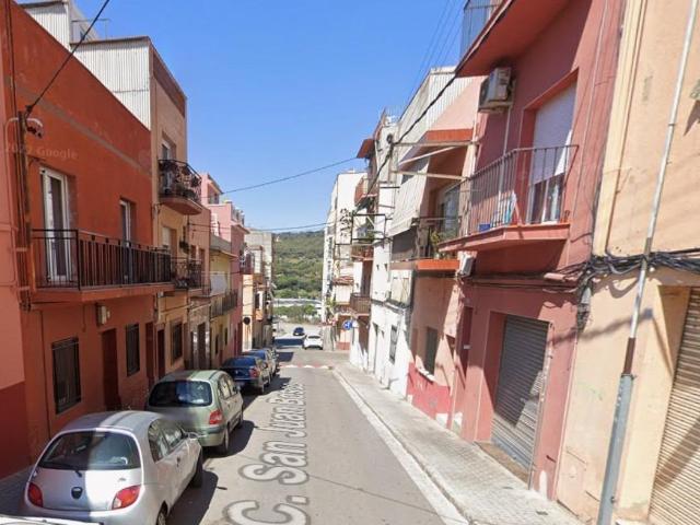 PISO EN MATARO