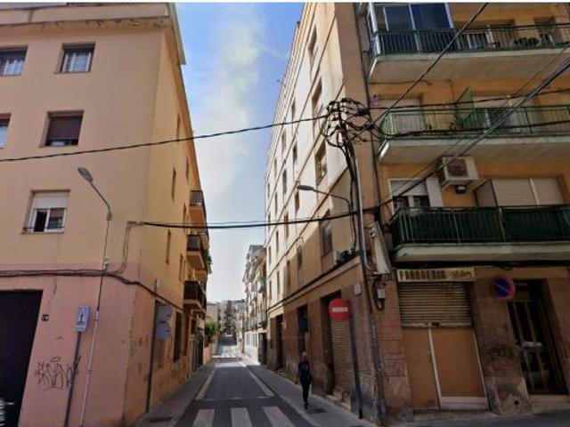PISO EN MATARO