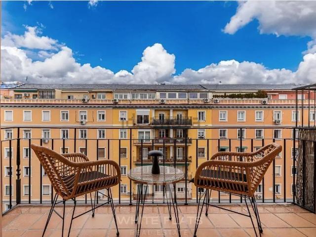 Piso en Niño Jesus, una 8 planta, muy luminoso Con terraza. 2 hab/2 baños. 113 mt2