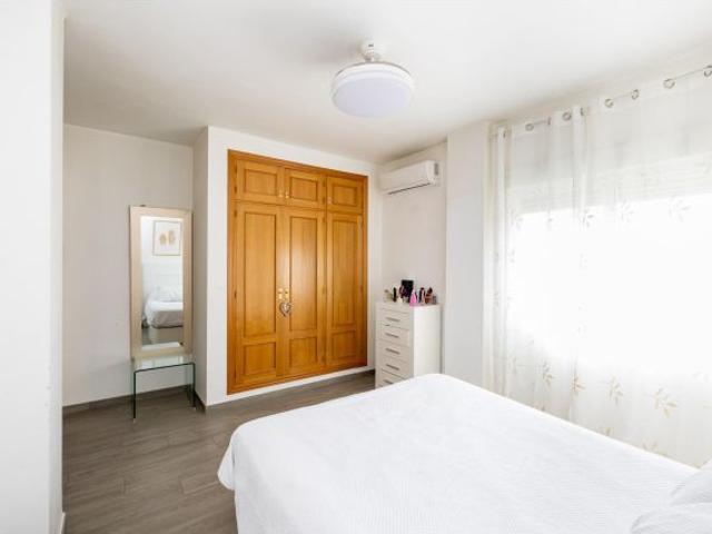 ¡Piso en Atarfe con cochera y trastero incluido! ?✨