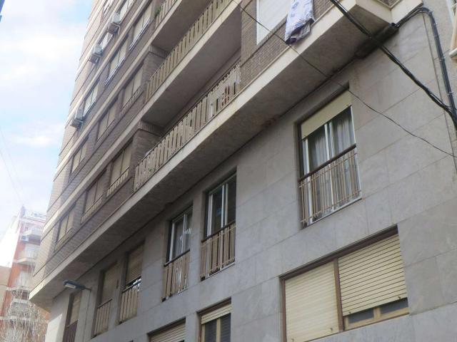 Piso en Avenida Vicente Ferrer, Crevillente