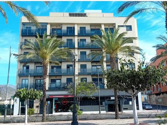 Piso en Aguadulce, edf. Moya XXI