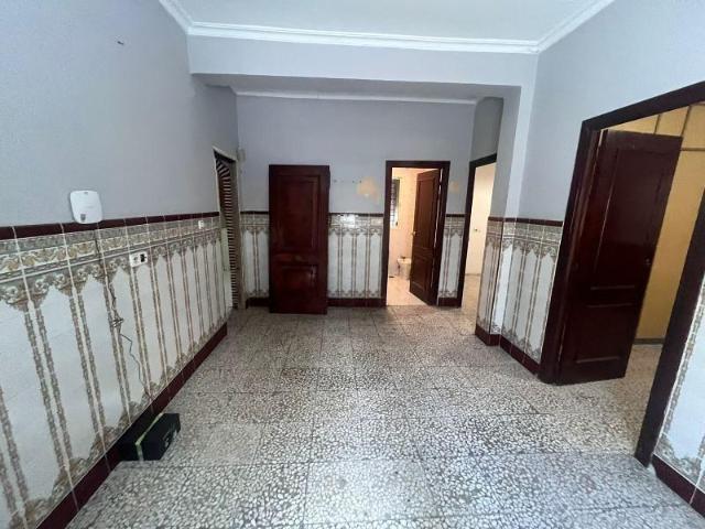 Piso en Algeciras en periodo de pujas hasta el 9 de abril a las 14h