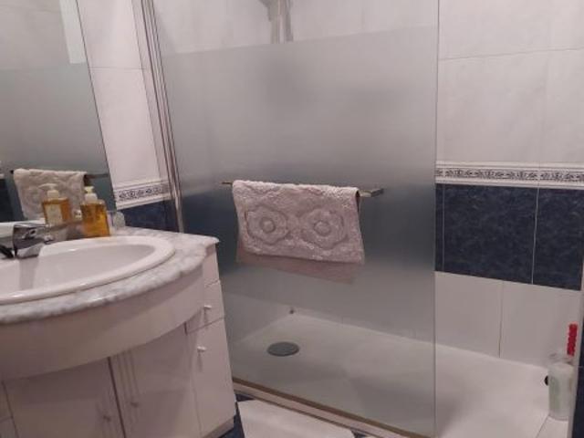 Piso en Almería Zona Zapillo, Ideal para Estudiantes