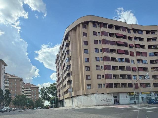 PISO EN ALQUILER MANUEL AZAÑA PARQUESOL