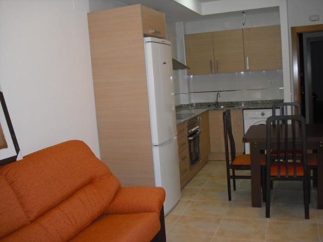 PISO EN ALQUILER AMUEBLADO
