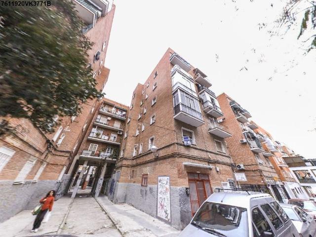 Piso en alquiler, C/ Julia Nebot,, M89750