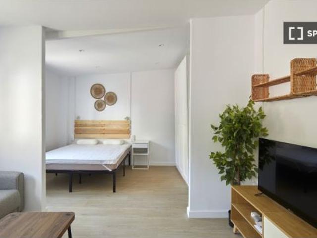 Piso en alquiler de 1 habitación en El Besòs i el Maresme, apto para estudiantes y profesionales