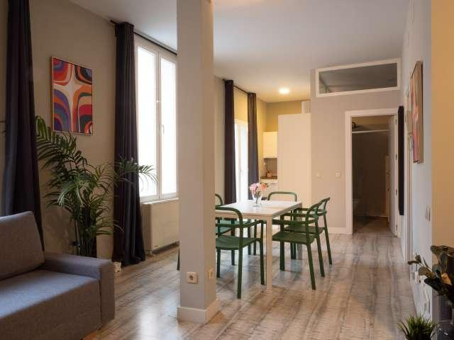 Piso en alquiler de 2 habitaciones en Cuatro Caminos, Madrid