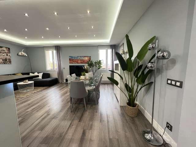 Piso en alquiler de 2 habitaciones en Chopera, Madrid
